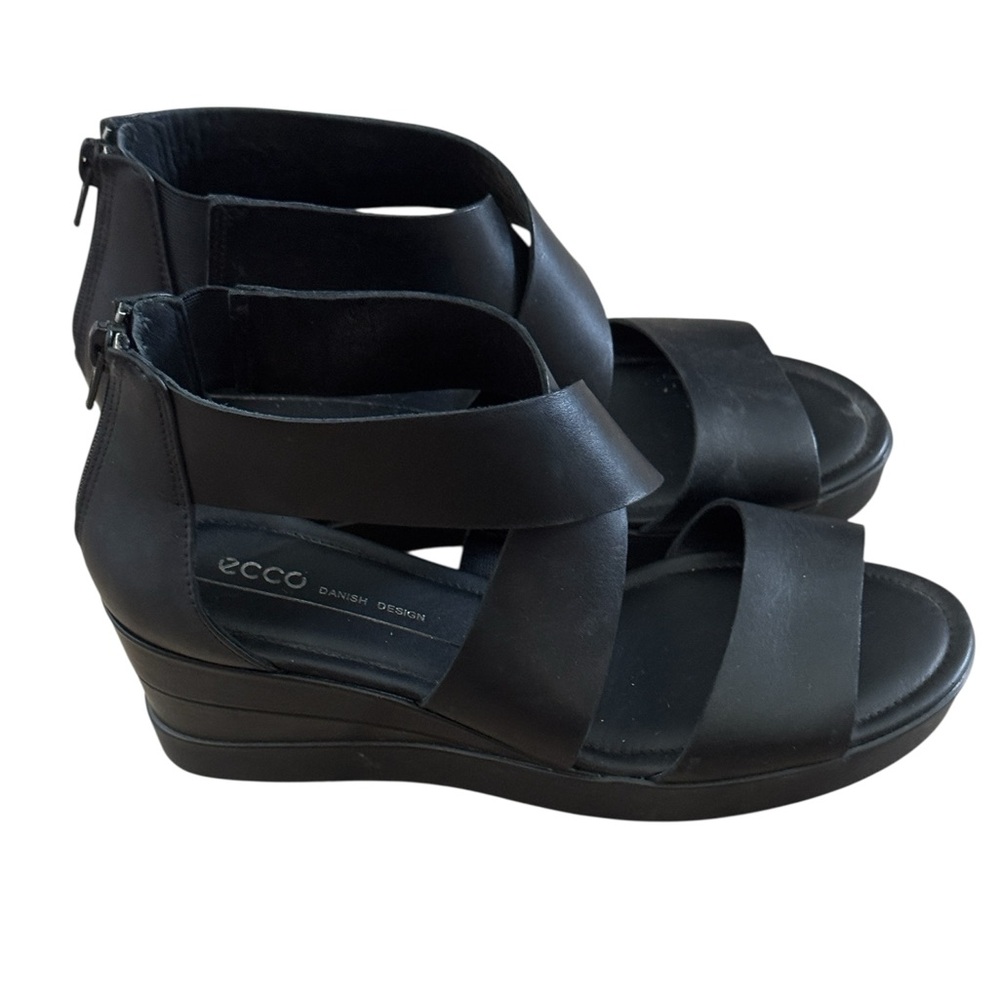Ecco Black Platform Sandals